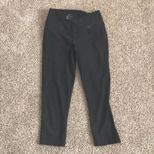 Nike dry-fit crop leggings